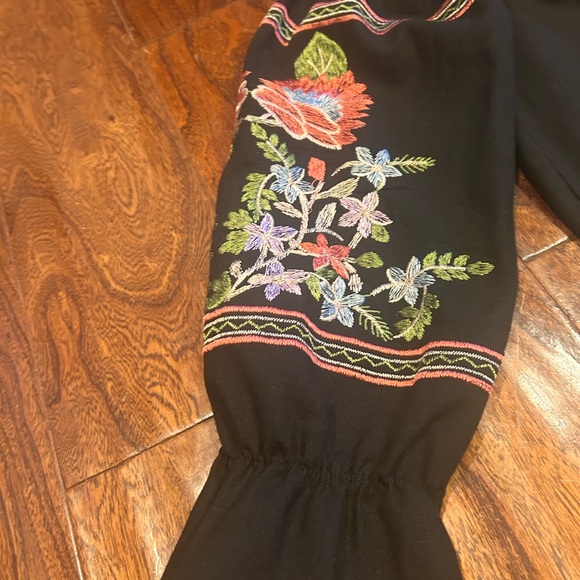 Rebellion Floral Embroidered Off-Shoulder boho Black mini Dress 100% cotton med - Picture 4 of 4